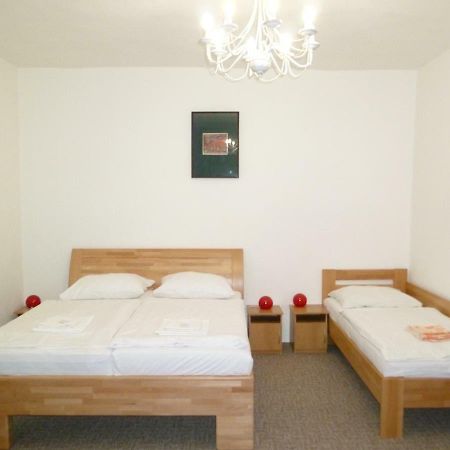 Penzion Central Zvolen Buitenkant foto